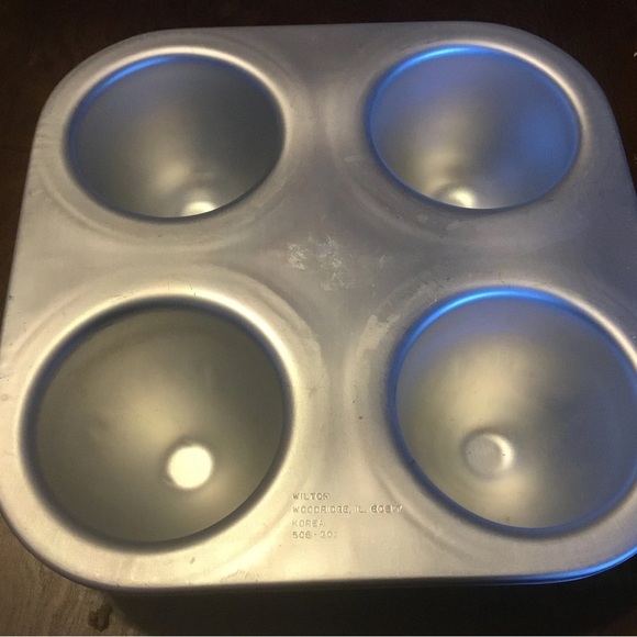 Vintage 1971 Wilton cake pans to make a Barbie in a dress cake. - Picture 5 of 5